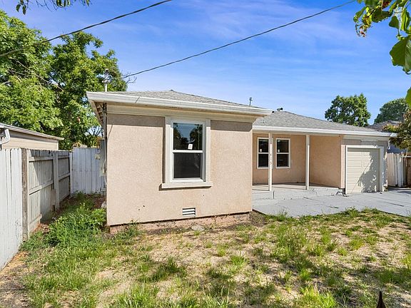 3rd image of 415 Ashton Avenue