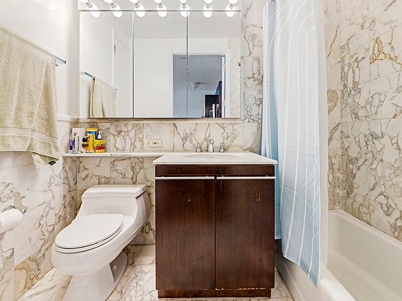 5th image of 150 Nassau St APT 5E