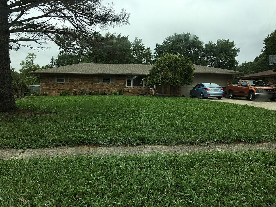 1st image of 160 Crosby Dr