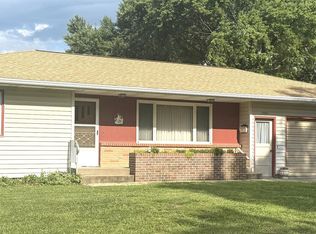 617 N 18th St, Beatrice, NE 68310