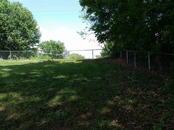 3rd image of 509 W Main Blvd