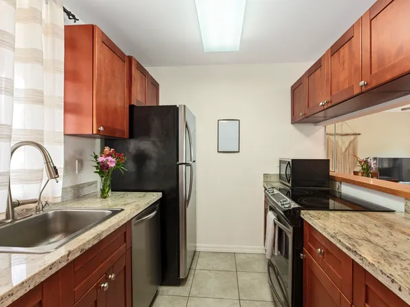 480 Kenolio Rd APT 23-204, Kihei, HI 96753