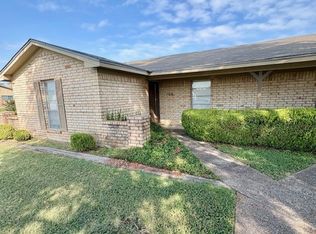 100-102 E Gruver Cir #100, Hewitt, TX 76643