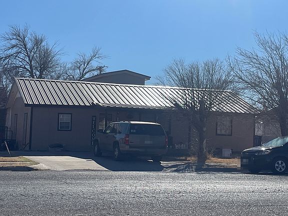 3rd image of 1206 N Colpitts Blvd