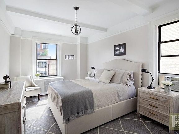 3rd image of 545 W End Ave APT 15B