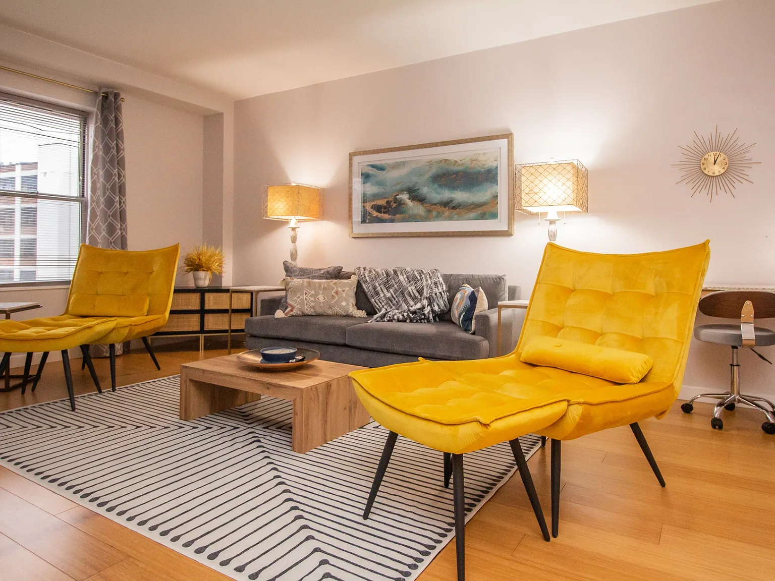 2 bed, 1100 sqft, $8,925 — Photo 3