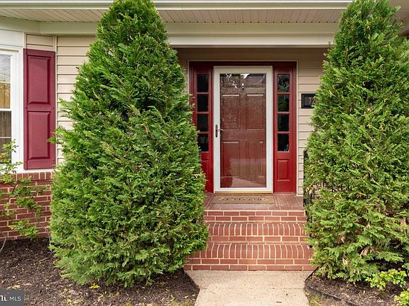4th image of 7205 Burtonwood Dr