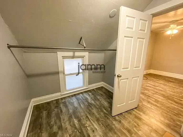 5816 Madison Ave #UPPER — Photo 9