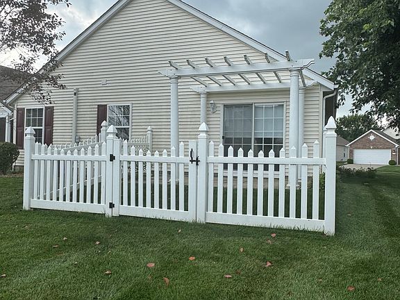 5th image of 909 Lincoln Park Dr W