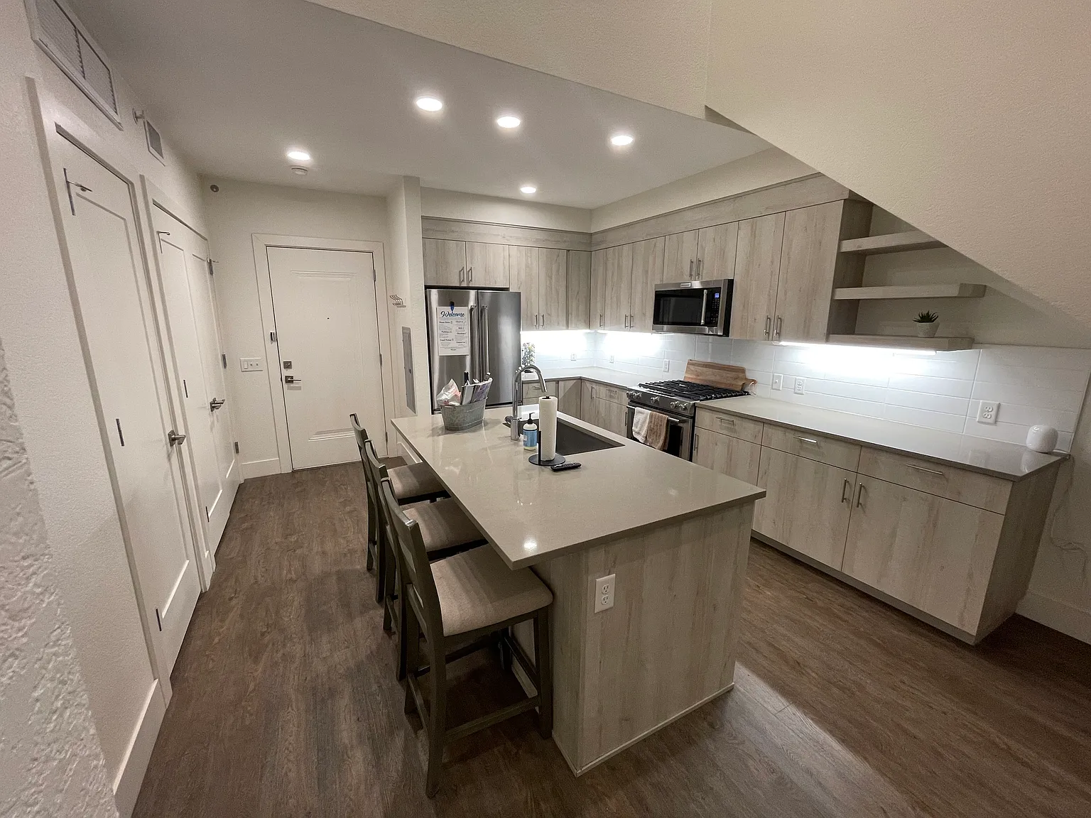 431 E Bayaud Ave — Photo 3
