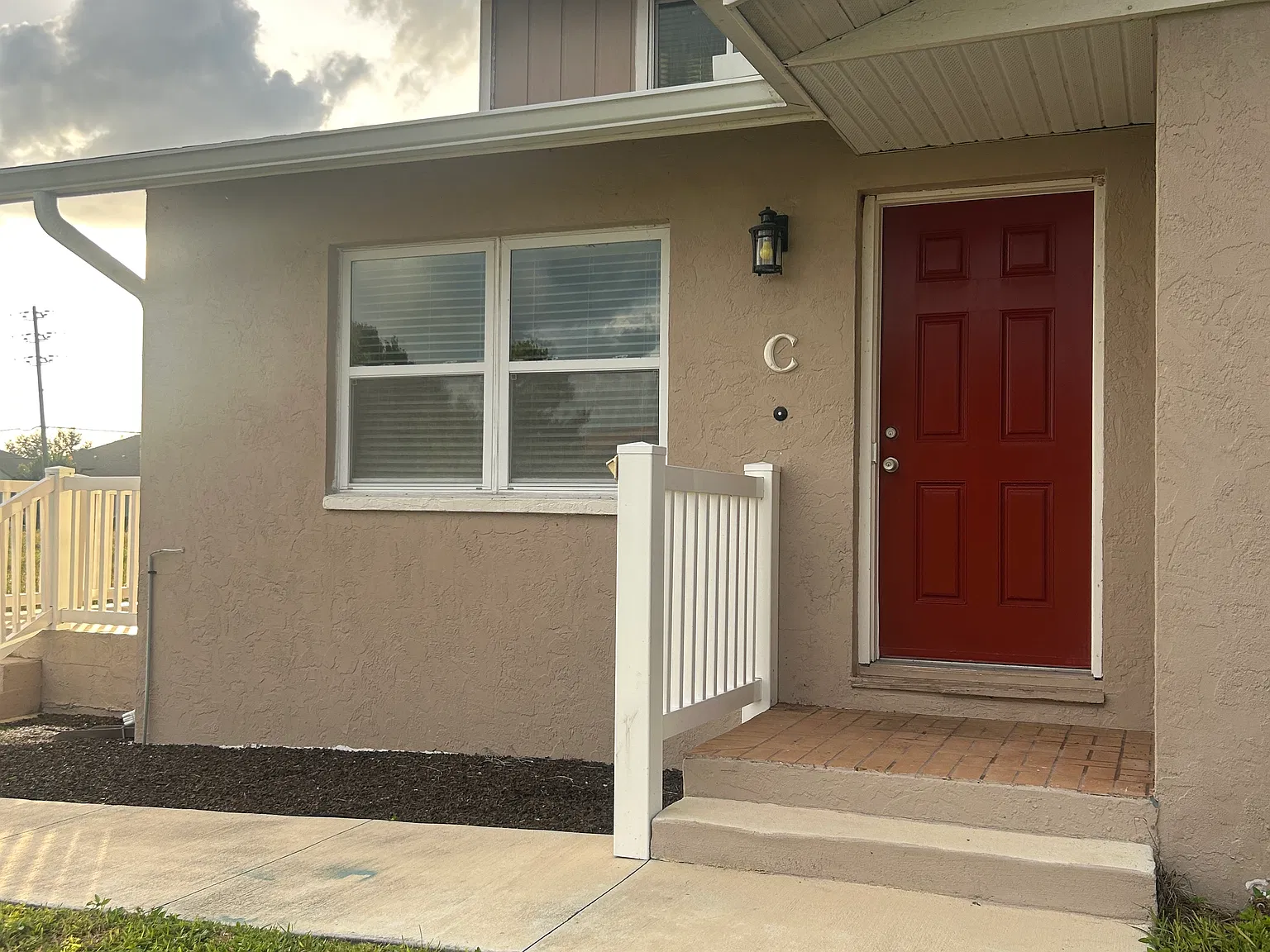 2 bed, 1140 sqft, $1,400 — Photo 3
