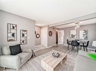7 SE Martinview Cres NE, Calgary, AB T3J2S2