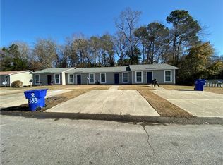 1433 Tangora Ln, Fayetteville, NC 28304