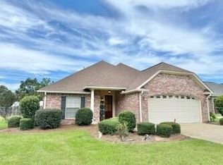 17 Fieldpoint, Petal, MS 39465
