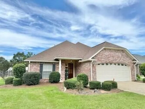 17 Fieldpoint, Petal, MS 39465