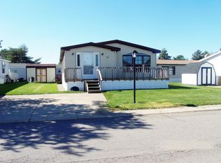 37 Pineview Dr, Flint, MI 48506