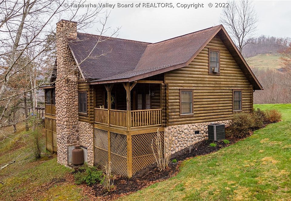 151 Oakwood Dr, Peytona, WV 25154 Zillow