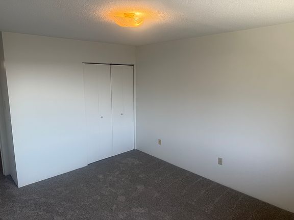 4th image of 122 E 18th St #302