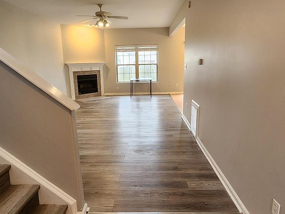 2nd image of 2257 Market Garden Ln
