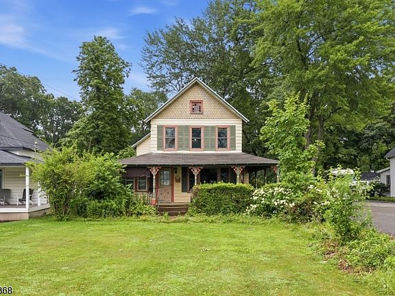 2nd image of 116 Sand Shore Rd