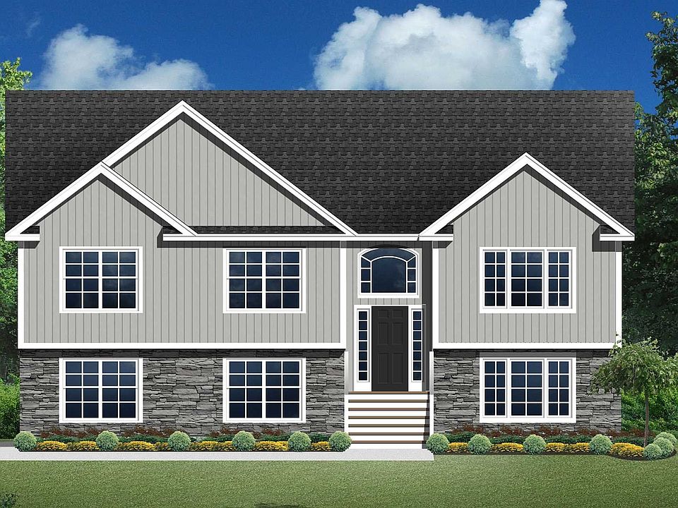 1st image of 4 Pond View Ct