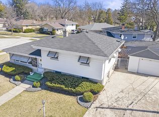 389 Elk Blvd, Des Plaines, IL 60016