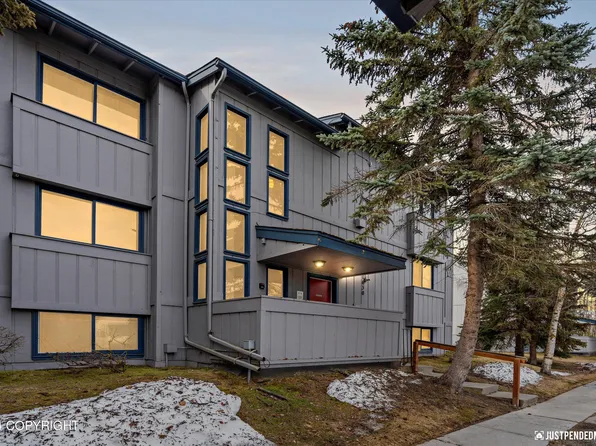 1630 Eastridge Dr #3-203, Anchorage, AK 99501