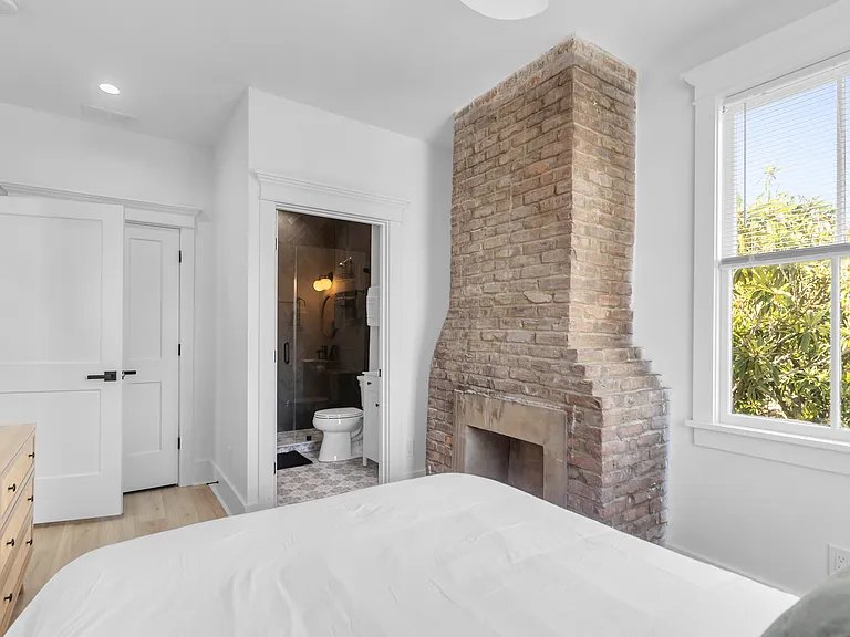 179 Spring St #A — Photo 8