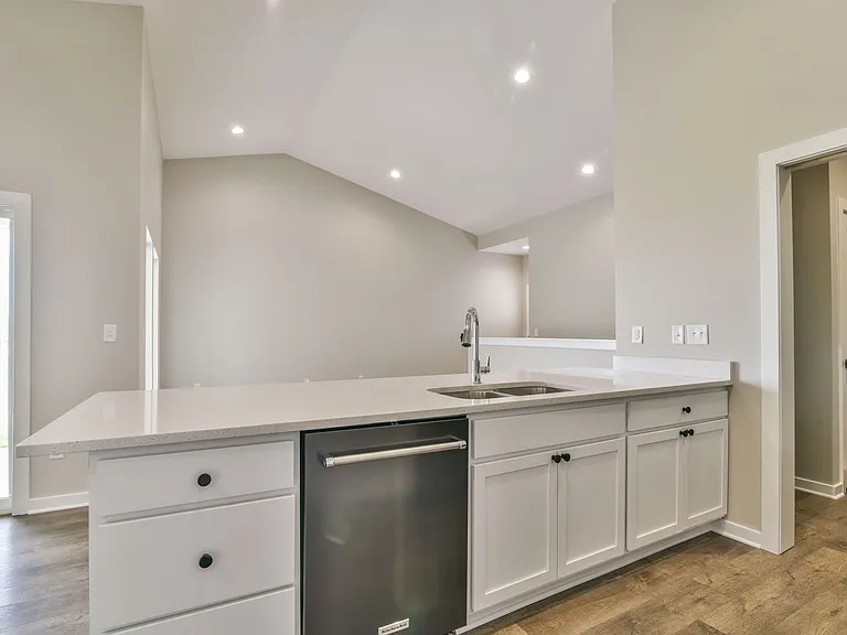 5343 N Pinecrest St — Photo 8