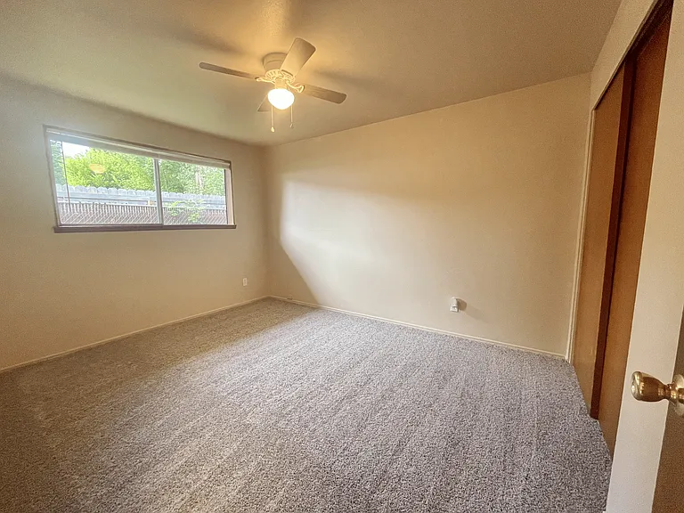 327 S St SE #3 — Photo 10