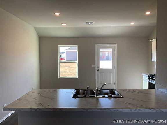5th image of 29208 E 79th Ter S
