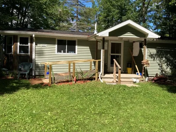 6658 Jackson Ave, Lake, MI 48632
