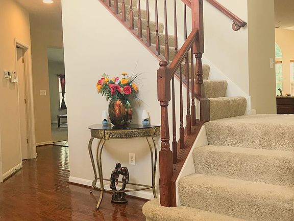 3rd image of 1204 Heartland Ct