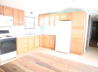 8414 Village Green Dr, Cedar Hill, MO 63016