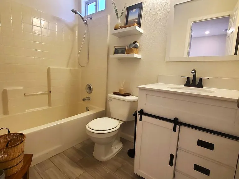 4808 Leadership Ct — Photo 27
