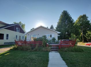 819 Academy St, Elroy, WI 53929