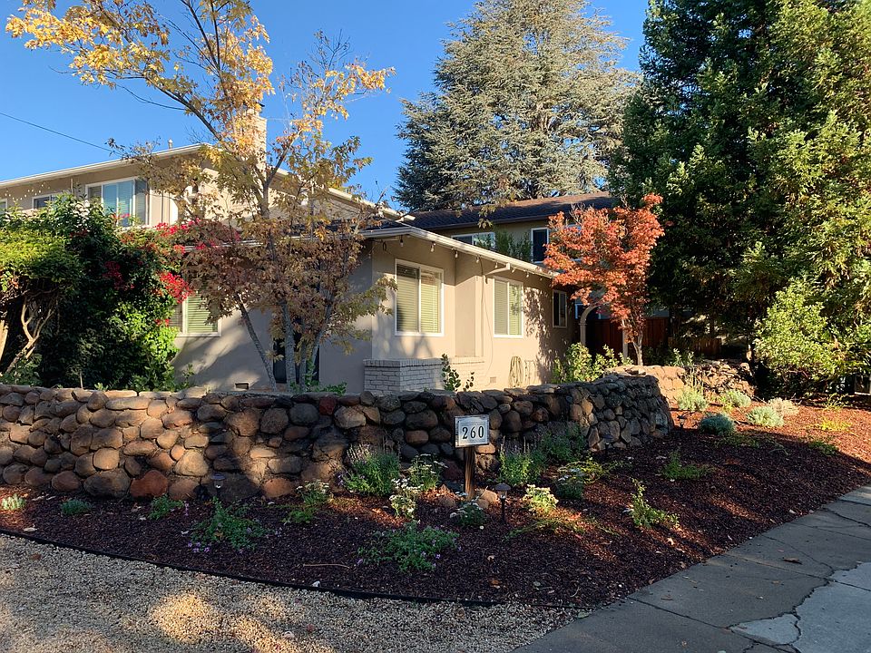 1st image of 260 Linfield Dr APT 1
