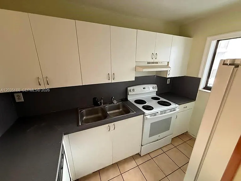 6055 W 19th Ave #305 — Photo 3