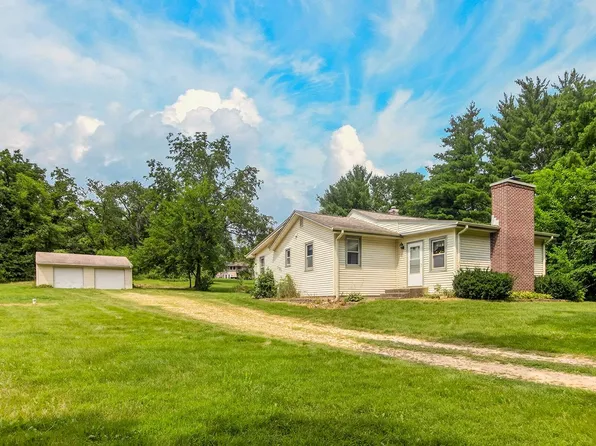 3767 Songbird Ln, Cherry Valley, IL 61016