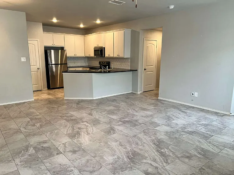 11908 Evanston Ave #A — Photo 5