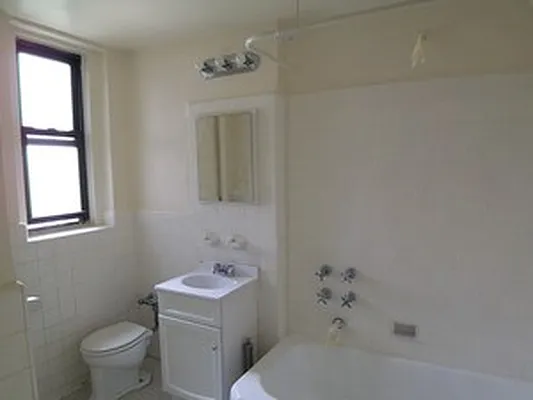 Rented by Rudd Group LTD | media 33