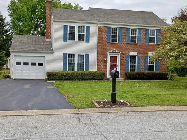 4497 Cedarwood Dr, York, PA 17402