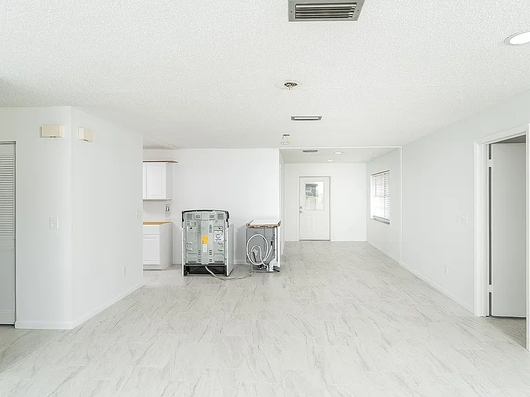 494 Romano St — Photo 20