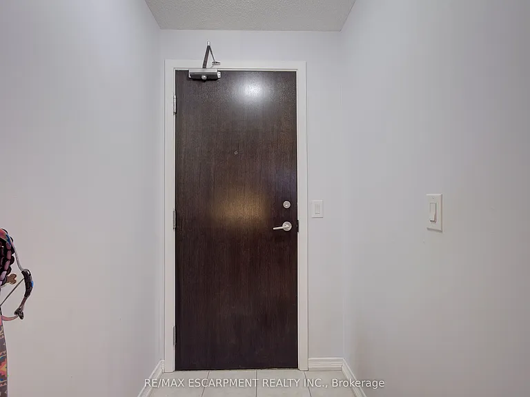 3 Michael Power Pl #1009 — Photo 24