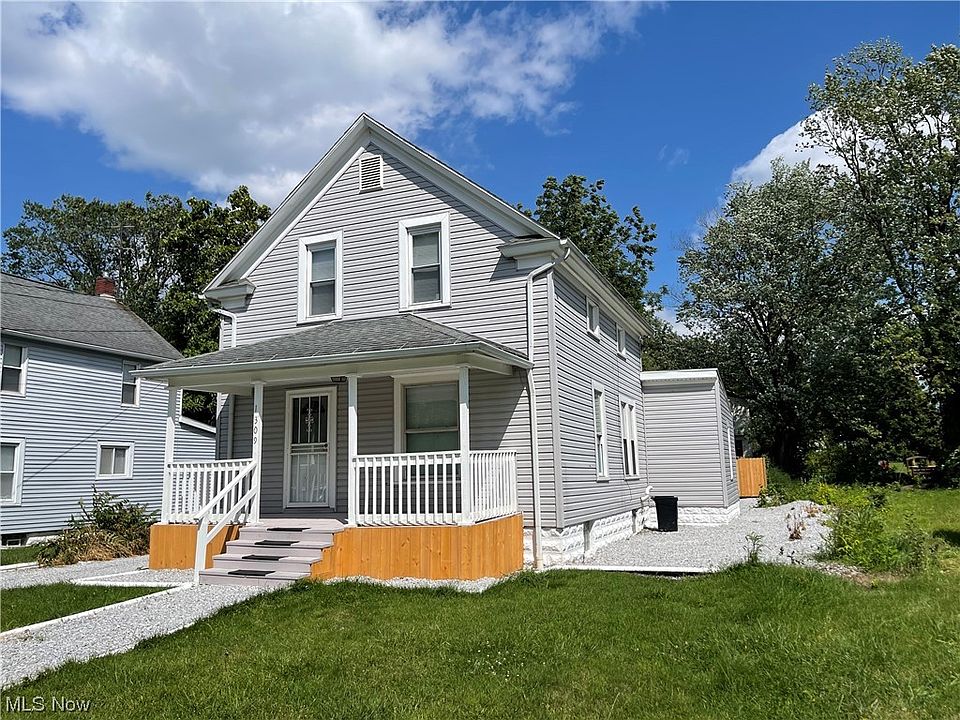 1st image of 1309 Curtis St