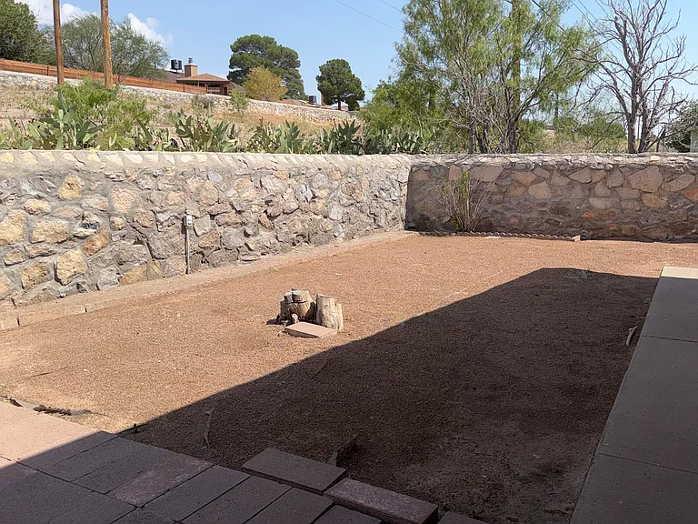 11617 Marsh McCall Way #D — Photo 9