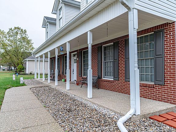 2nd image of 3160 Countryside Dr