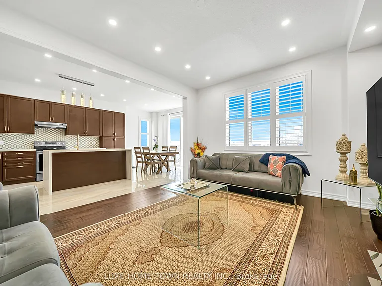 19 Findlay Way — Photo 21