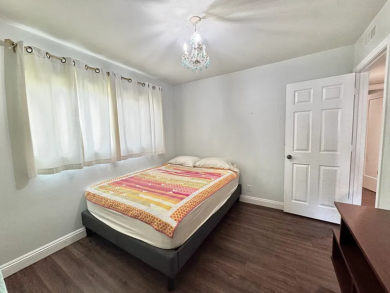14270 Pinewood Dr — Photo 4