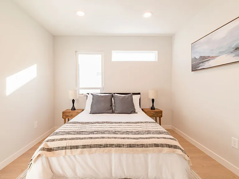 5246 Cleon Ave — Photo 13